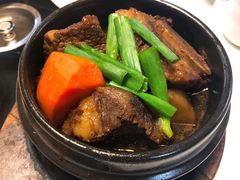 紅燜牛肋骨-梨满园韩国料理