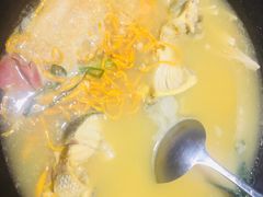 -咕嘟草帽鱼·牛奶一样的鲜鱼汤(包河万达广场创始店)