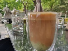 牛油果拿铁-The Rug Cafe(王府中环店)