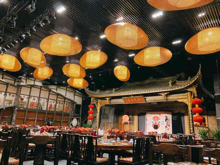顺兴老茶馆(世纪城店)-"在成都吃的,由于不吃辣,无法点评其中美味.