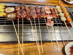 -哈尔滨小酒馆·鲜肉现穿自助烧烤(康新花园店)