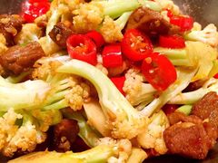 干锅菜花牛腩-蛙蛙叫干锅年代(簋街总店)
