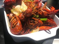 小二红油龙虾-西街夜油条·麻团包乌饭