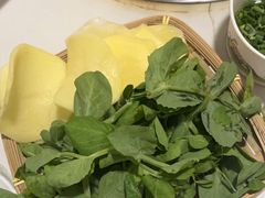 -川味记忆野菌牦牛肉汤锅(泸定店)