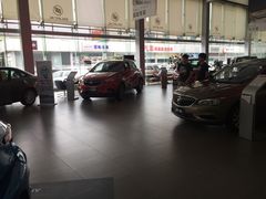 -上汽大众4S店(上海冠松店)