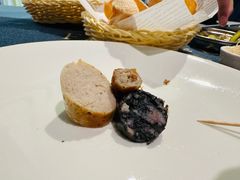 -又见马甲M8融合西餐厅(体育中心店)