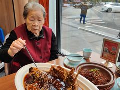 -有红鸡毛店·川菜(建设路店)