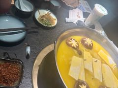 -湊湊火锅·茶憩(新中关购物中心店)