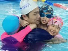 -乐游宝宝亲子游泳(徐汇中心)