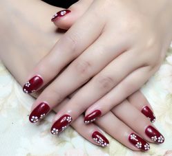 -爱美睫美甲会馆