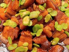 春蚕豆烧方肉-济南香格里拉·咖啡泉自助餐厅