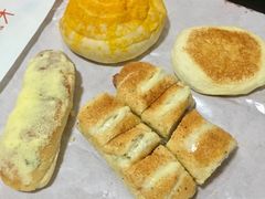 黄米芝士-木子木水日式烫面包(世界城光谷店)