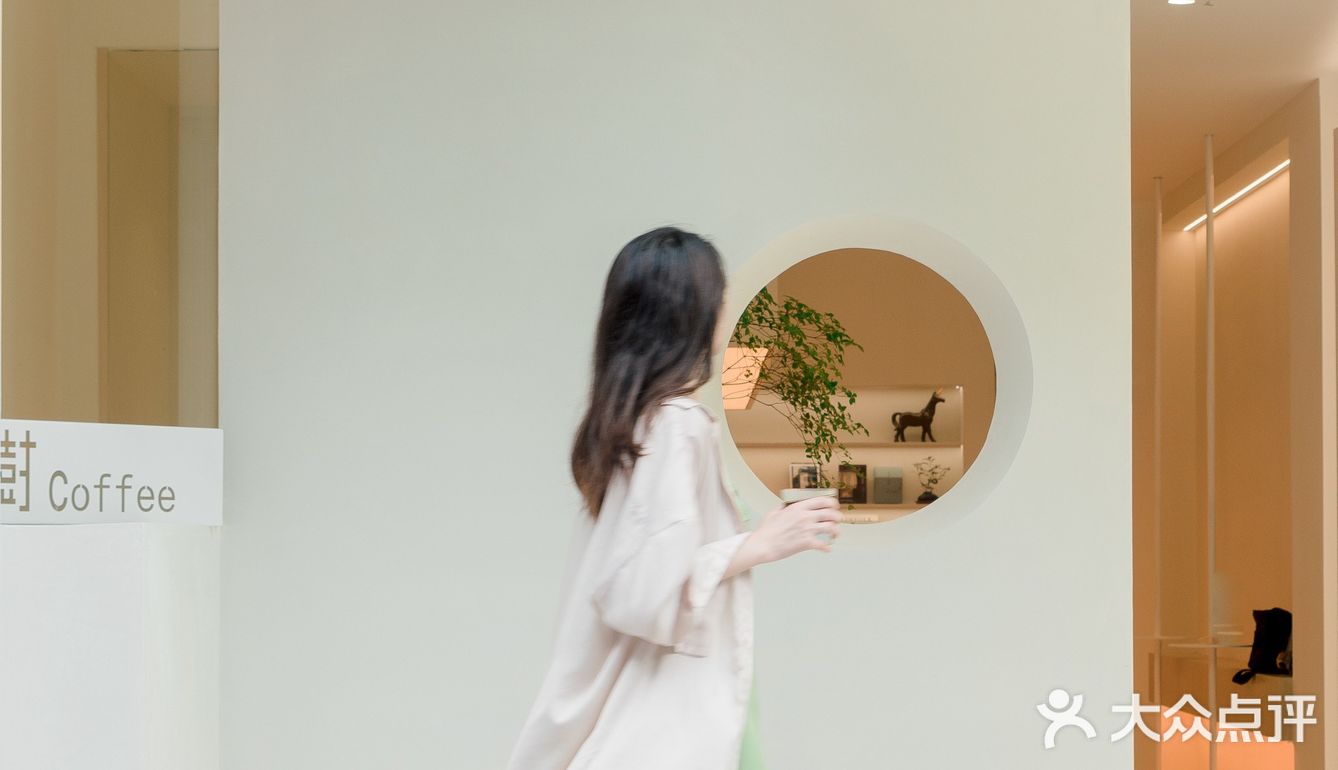 🍃深圳新店🤍简约纯白复式咖啡店☕️无死角！