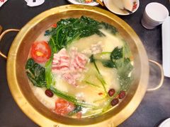 -沸炉重庆老火锅(军事博物馆店)