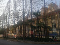-复旦大学光华楼