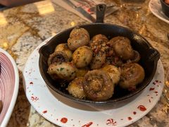 香煎火腿小蘑菇-BROWNSTONE布朗石西班牙餐厅(富城店)