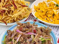 -丹水桥地锅鱼·翘嘴鲌·地方特色全鱼宴(丹江口大坝店)