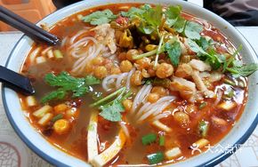 Chicken Vermicelli Noodles in Sour Spicy Sauce