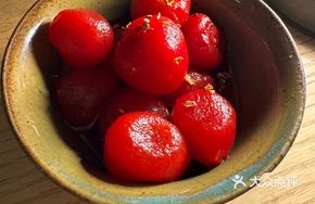 Osmanthus-Marinated Cherry Tomatoes