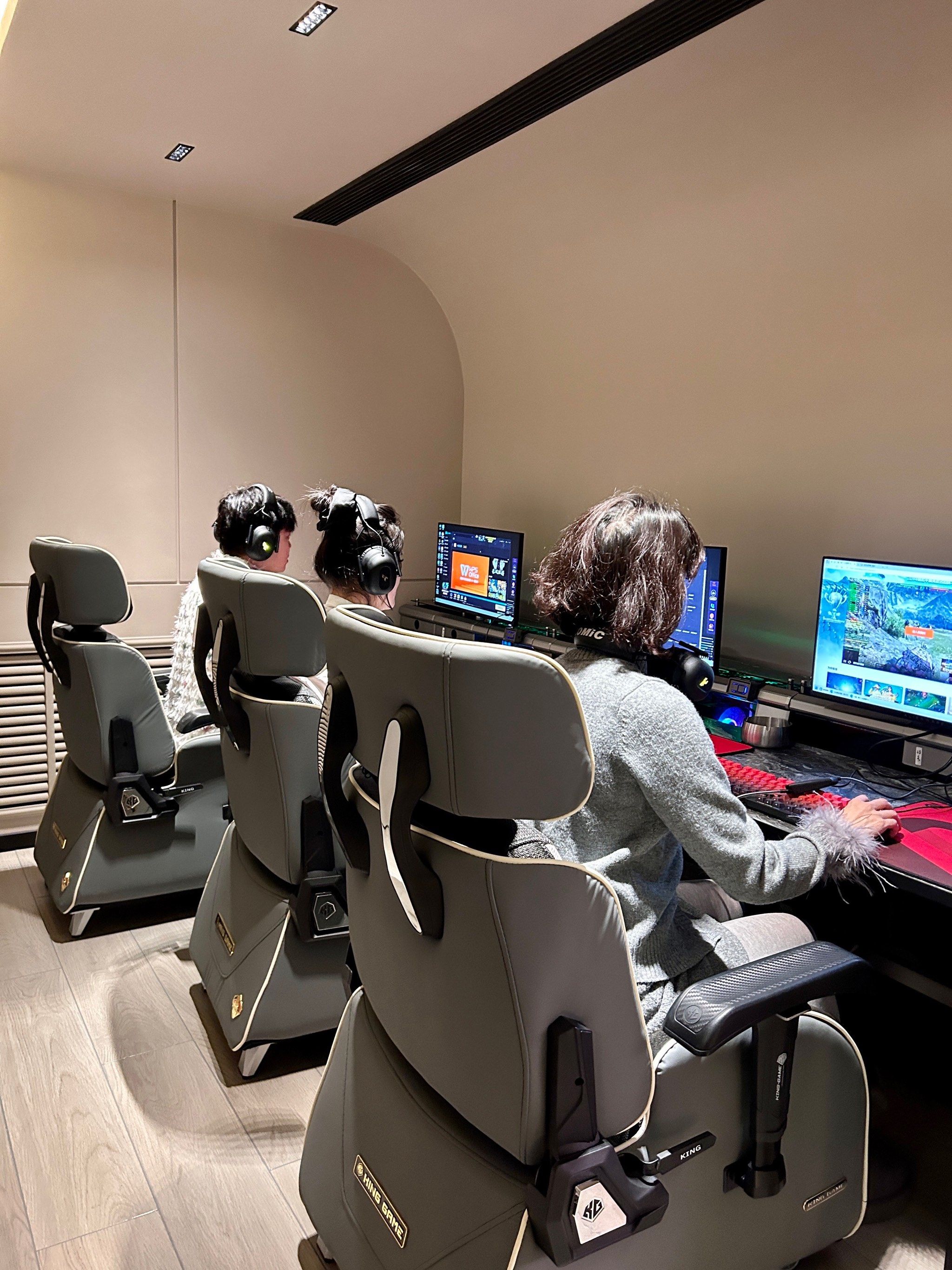 别陪男朋友去网吧了[难过]电竞酒店真不贵🤩