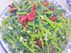 炝炒空心菜-挖色菜香园(大理店)