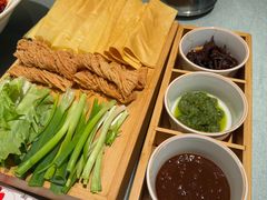 煎饼卷大葱-老德州四合院·德州菜(天衢路店)