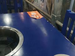 -马路边边串串香(延庆环球新意广场店)