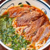 神仙牛肉面,料超足!!