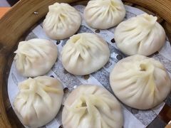 -莱莱小笼·乔艾