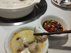 -煲王粤菜餐厅(中侨中心店)