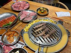 -青瓦炭韩潮烤肉(花园道店)