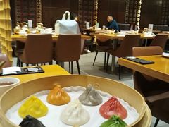 -乐忻皇朝(上海中心大厦店)