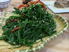 -苏莱特色牛骨滩羊手抓馆(长城东街总店)