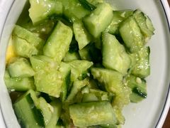拍黄瓜-辣得叫湘菜(四明店)