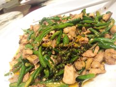 -蔼若春.传承三十年云南菜(金碧公园店)