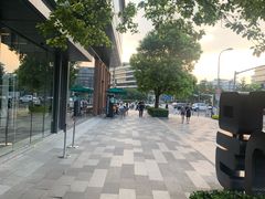 -星巴克臻选(上海虹桥新天地三店)