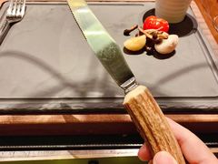 -恰餐厅及酒吧 CHAR Bar & Grill (北京丽都皇冠假日店)