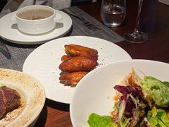 -MONICH牛排融合餐厅(和义大道购物中心店)