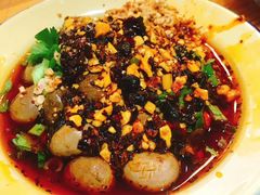 -拈签一笑黄牛肉辣卤串串