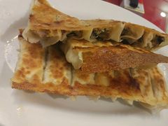 招牌锅贴-大眼锅贴水饺(河东店)