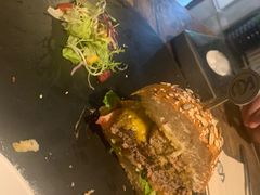 -HIGH FIVE哈福手工汉堡(桂林路店)