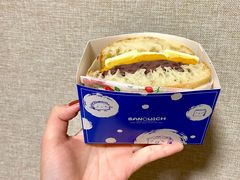 -沁屋面包店(人民东路店)
