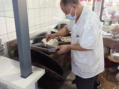 -黄阿姨锅贴大王(万航渡路店)