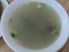 羊杂汤-一头牛馅饼店总店(卫工街店)