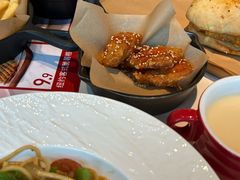 -必胜客(蚌埠东海万达店)