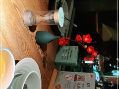 -蜜桃餐厅·伴山(湖滨商业街店)