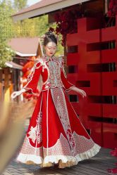 -衣贝姿婚纱礼服馆