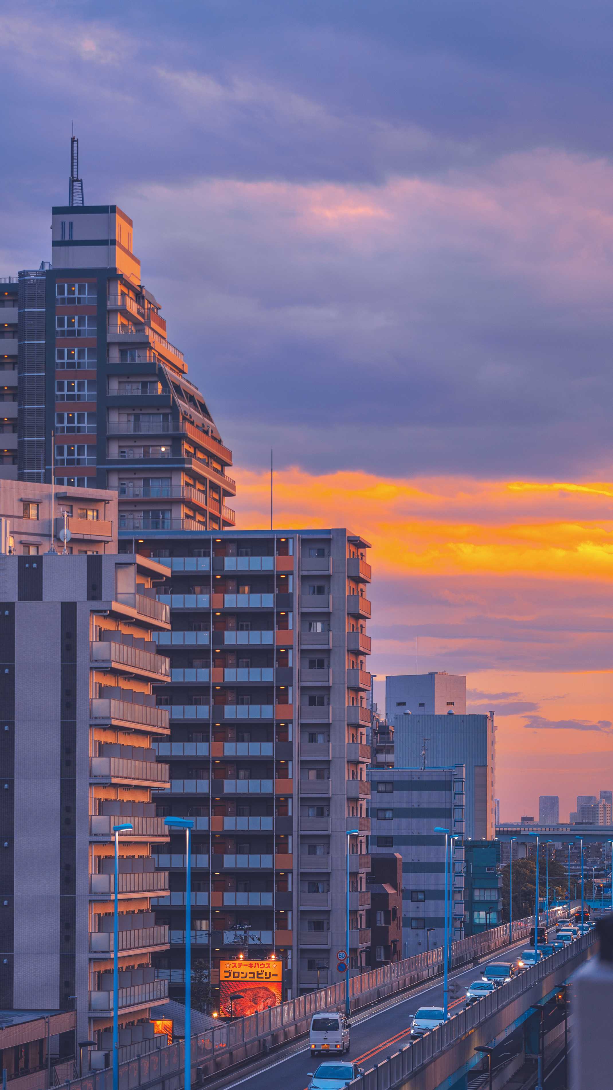 夕阳下的城市,美得令人窒息.