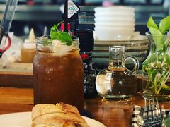 -ROAST coffee & eatery