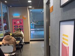 -麦当劳(轻轨曹杨路店)